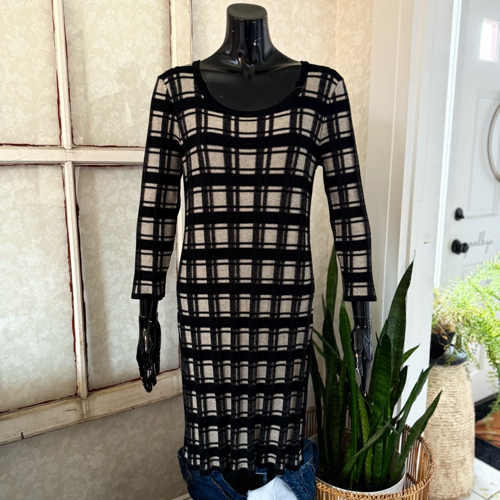 Black Saks Fifth Avenue Womens Long Sleeve Knit Plaid Dress Black Gray Sz Medium